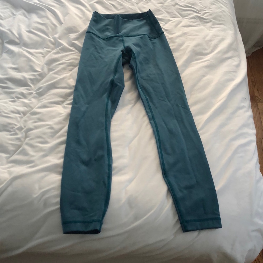 High Rise Luxtreme Lululemon Leggings 25”